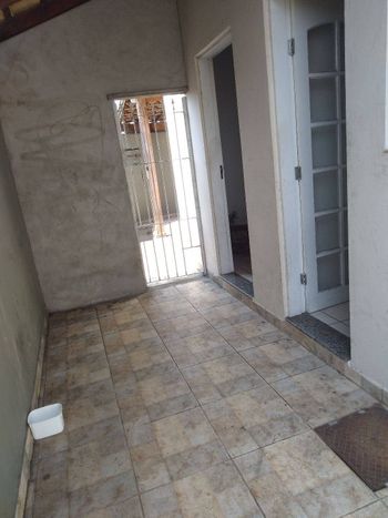 Foto 4 do(a) Casa de 2 quartos à venda em Nova Mirim, Praia Grande