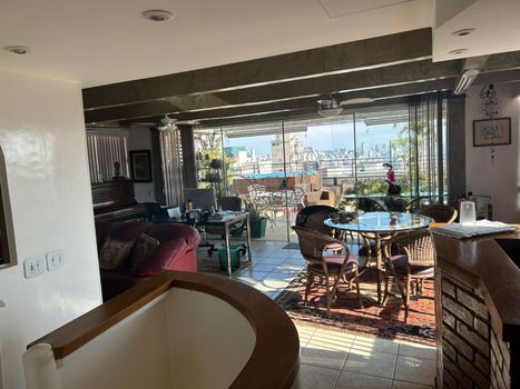 Foto 2 do(a) Apartamento de 3 quartos à venda em Jardim Paulista, São Paulo