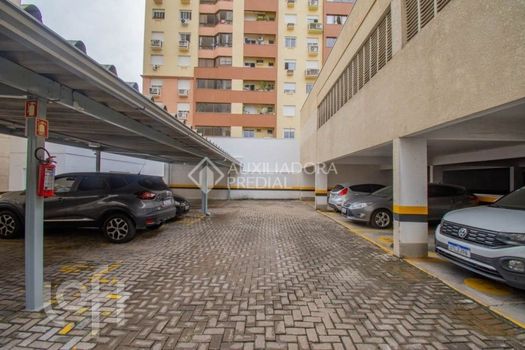 Foto 23 do(a) Apartamento de 3 quartos à venda em Vila Ipiranga, Porto Alegre