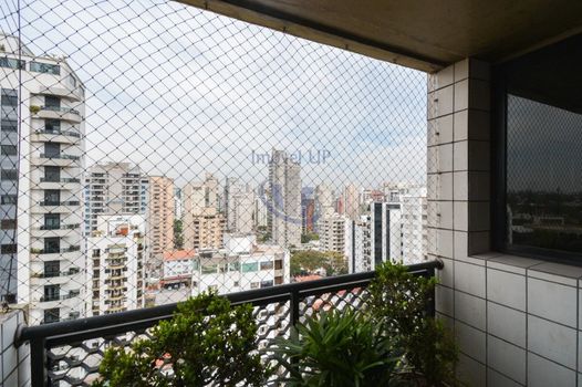 Foto 8 do(a) Apartamento de 3 quartos à venda em Moema, São Paulo
