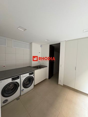 Foto 40 do(a) Casa em Condomínio false à venda em Cidade Jardim, São Paulo