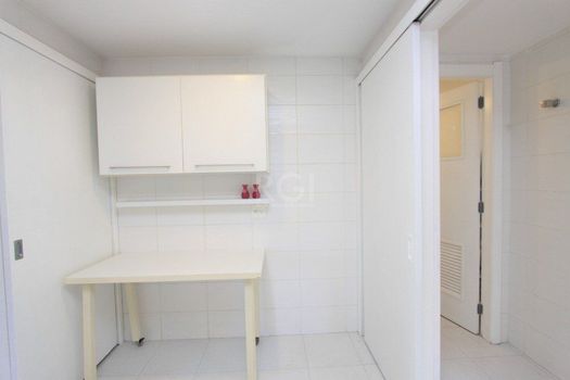 Foto 12 do(a) Flat de 2 quartos à venda em Jardim Europa, Porto Alegre