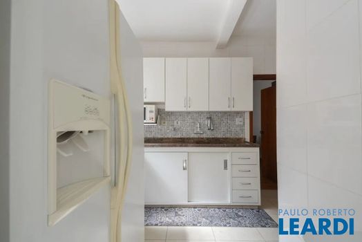 Foto 8 do(a) Apartamento false à venda em Bela Vista, São Paulo