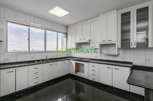 Foto 8 do(a) Apartamento de 4 quartos à venda em Zona 01, Maringá