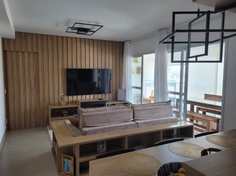 Foto 2 do(a) Apartamento de 3 quartos à venda em Parque São Jorge, São Paulo