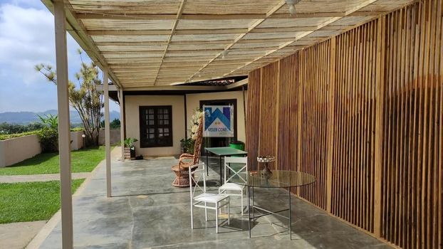 Foto 31 do(a) Fazenda / Sítio / Chácara de 6 quartos à venda em Vila Vitória, Mogi das Cruzes