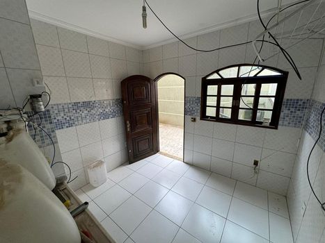 Foto 18 do(a) Casa de 4 quartos à venda em Vila Pires, Santo André