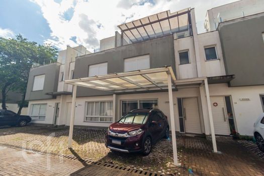 Foto 45 do(a) Casa de 3 quartos à venda em Glória, Porto Alegre