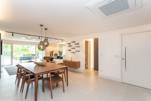 Foto 6 do(a) Apartamento de 3 quartos para alugar em Vila Conceição, Porto Alegre