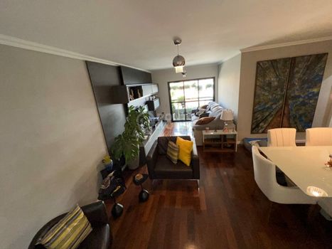 Foto 1 do(a) Apartamento de 4 quartos à venda em Chácara Inglesa, São Paulo