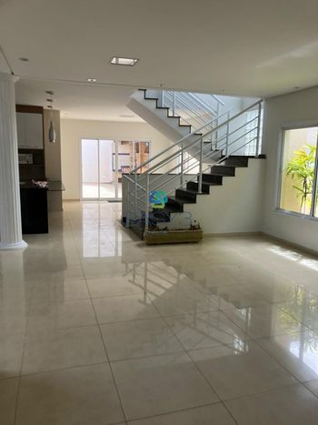 Foto 4 do(a) Casa de 3 quartos à venda em Parque dos Lagos, Mogi das Cruzes