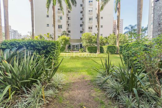 Foto 47 do(a) Apartamento de 3 quartos à venda em Passo da Areia, Porto Alegre