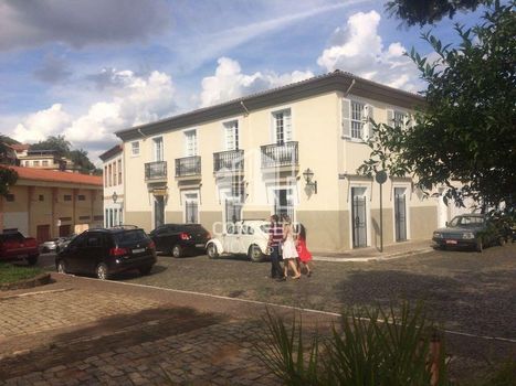 Foto 3 do(a) Sala / Conjunto Comercial de 4 quartos à venda em Centro, São João Del Rei