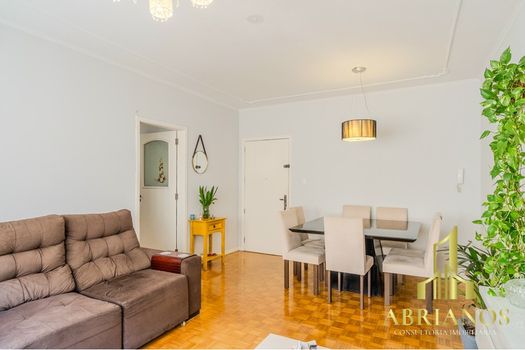 Foto 4 do(a) Apartamento de 3 quartos à venda em Medianeira, Porto Alegre