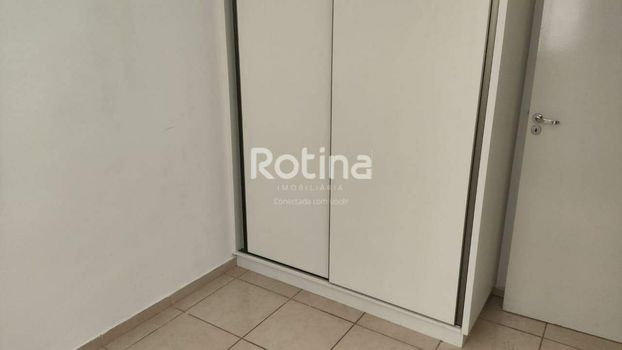 Foto 9 do(a) Apartamento de 3 quartos para alugar em Brasil, Uberlândia