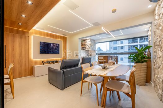 Foto 1 do(a) Apartamento de 3 quartos à venda em Jardim Lindóia, Porto Alegre