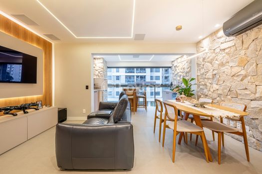 Foto 2 do(a) Apartamento de 3 quartos à venda em Jardim Lindóia, Porto Alegre