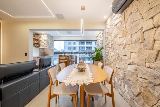 Foto 8 do(a) Apartamento de 3 quartos à venda em Jardim Lindóia, Porto Alegre