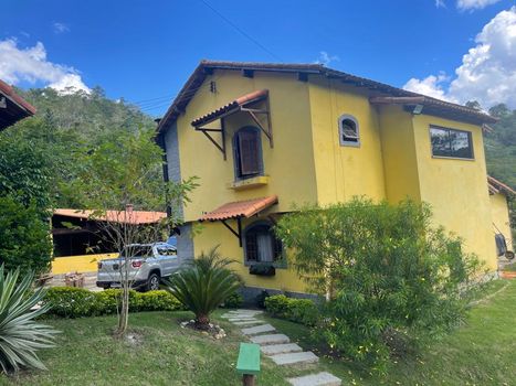 Foto 2 do(a) Casa em Condomínio de 3 quartos à venda em Granja Mafra, Teresópolis