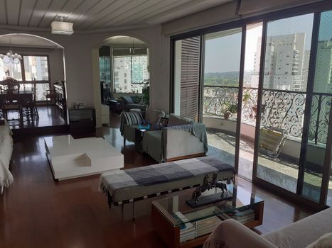 Foto 2 do(a) Apartamento de 5 quartos à venda em Campo Belo, São Paulo