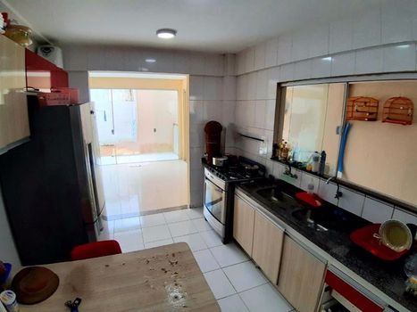 Foto 6 do(a) Casa de 3 quartos à venda em Turu, São Luís