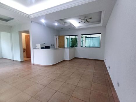 Foto 1 do(a) Sala / Conjunto Comercial false à venda em Jardim, Santo André