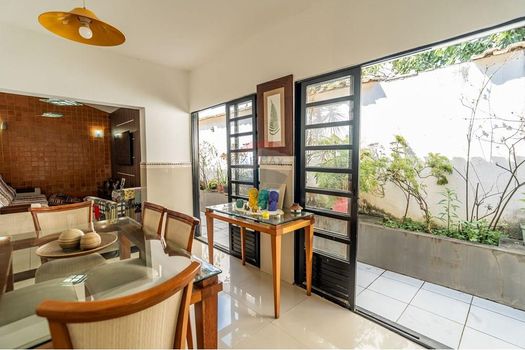 Foto 43 do(a) Casa de 4 quartos à venda em Tauá, Rio de Janeiro