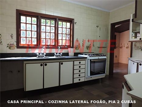 Foto 13 do(a) Casa de 7 quartos à venda em Chácara Granja Velha, Carapicuíba