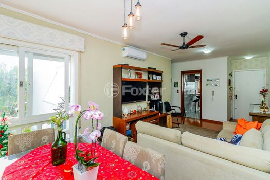 Foto 4 do(a) Apartamento de 3 quartos à venda em Tristeza, Porto Alegre