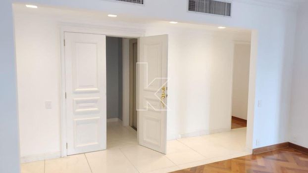 Foto 6 do(a) Apartamento de 4 quartos à venda em Jardim Paulista, São Paulo