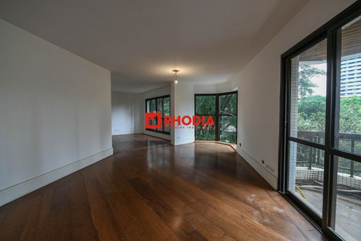 Foto 11 do(a) Apartamento de 4 quartos à venda em Vila Nova Conceição, São Paulo