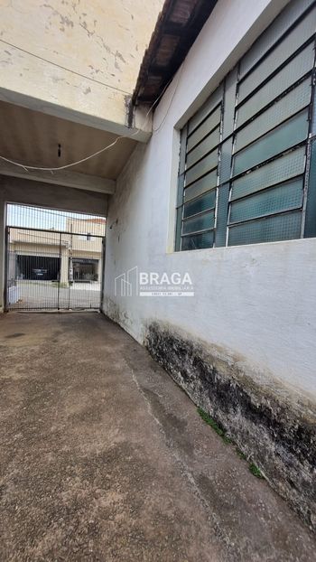 Foto 3 do(a) Loja false à venda em Vila Cordenonsi, Americana