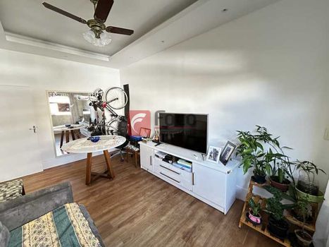 Foto 2 do(a) Apartamento de 3 quartos à venda em Jardim Botânico, Rio de Janeiro