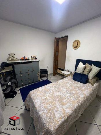 Foto 19 do(a) Casa de 4 quartos à venda em Jardim Utinga, Santo André