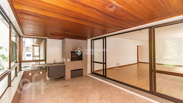 Foto 1 do(a) Apartamento de 3 quartos à venda em Floresta, Porto Alegre