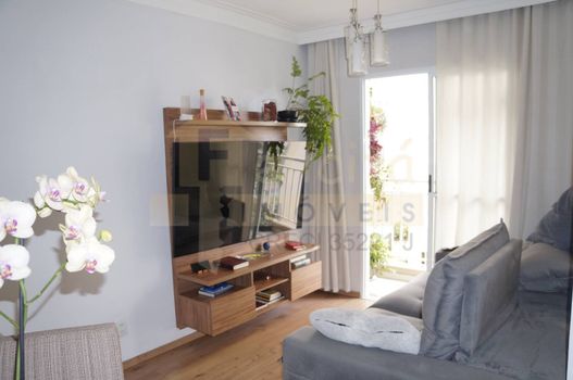 Foto 1 do(a) Apartamento de 3 quartos à venda em Jardim Tupanci, Barueri