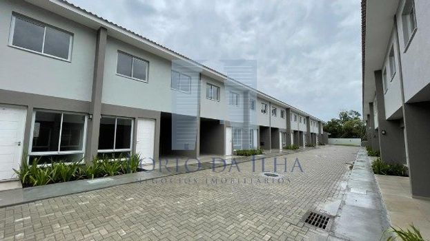 Foto 2 do(a) Casa em Condomínio de 2 quartos à venda em Forquilhas, São José
