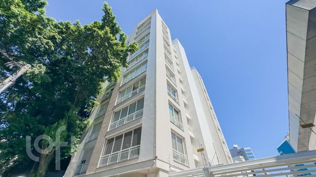 Foto 32 do(a) Apartamento de 2 quartos à venda em Rio Branco, Porto Alegre