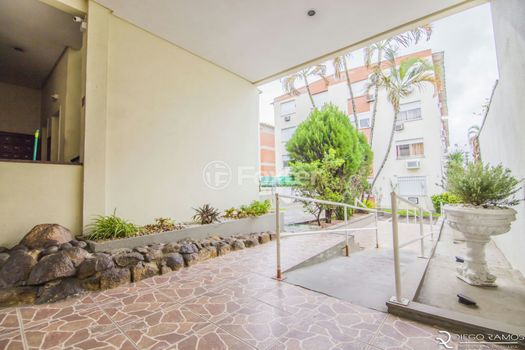 Foto 42 do(a) Apartamento de 2 quartos à venda em São João, Porto Alegre