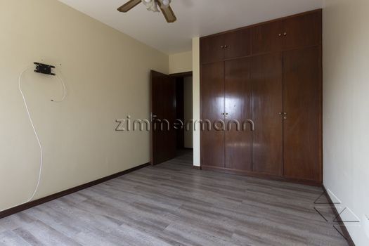 Foto 17 do(a) Apartamento de 4 quartos à venda em Vila Andrade, São Paulo