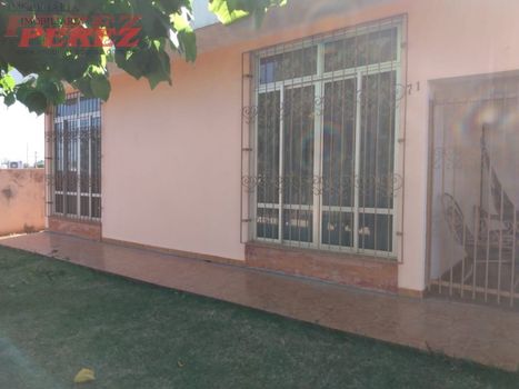 Foto 3 do(a) Casa de 3 quartos à venda em Vila Siam, Londrina
