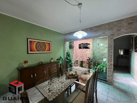 Foto 4 do(a) Casa de 3 quartos à venda em Jardim Ipanema, Santo André