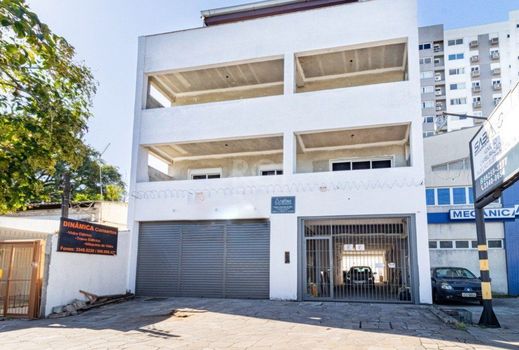 Foto 1 do(a) Apartamento de 3 quartos à venda em São Sebastião, Porto Alegre