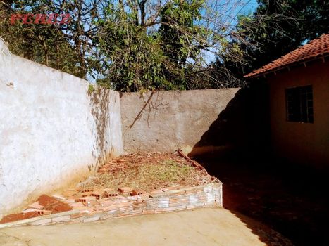 Foto 2 do(a) Casa de 2 quartos à venda em Lindóia, Londrina