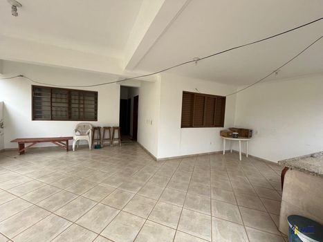Foto 11 do(a) Casa de 4 quartos à venda em Jardim Ana Maria, Sorocaba