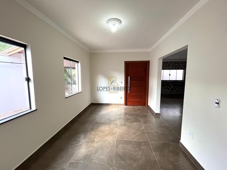 Foto 4 do(a) Casa de 3 quartos à venda em Vila São Lúcio, Botucatu