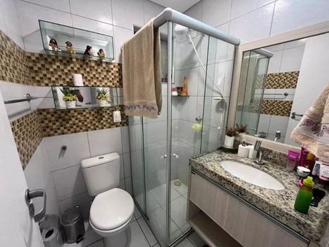 Foto 7 do(a) Apartamento de 4 quartos à venda em São Gerardo, Fortaleza