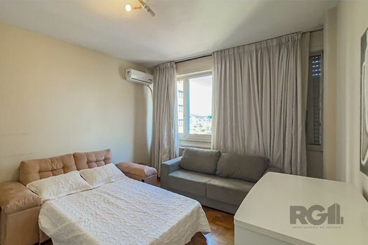 Foto 16 do(a) Apartamento de 4 quartos à venda em Rio Branco, Porto Alegre