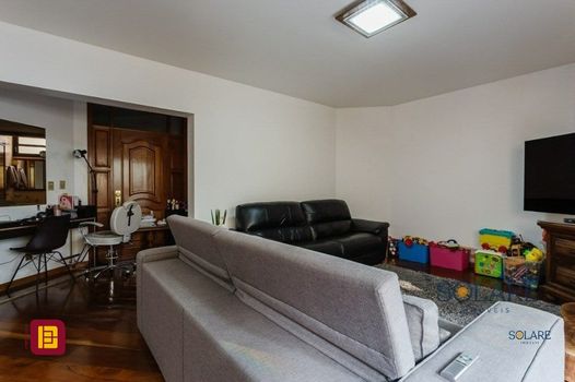 Foto 6 do(a) Apartamento de 4 quartos à venda em Centro, Florianópolis
