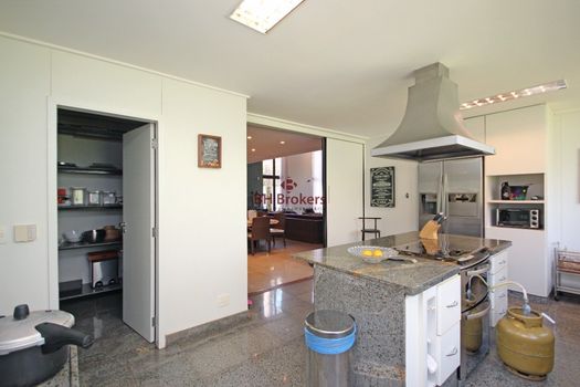 Foto 18 do(a) Casa de 4 quartos à venda em Glebas Reais, Nova Lima